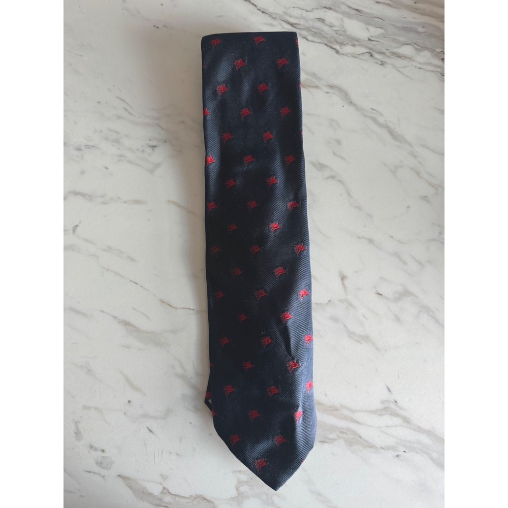 Vintage Wm Chelsea Ltd NY Mens Silk Tie Navy Blue Red Pegasus Motif Equestrian